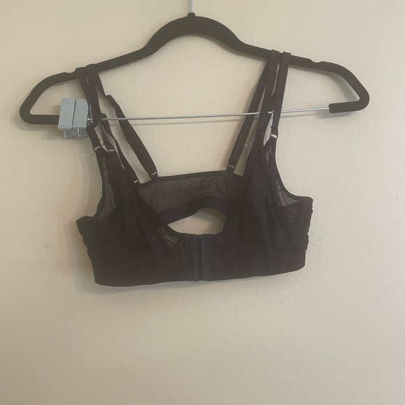 Forever 21 - Picture 1 of 6